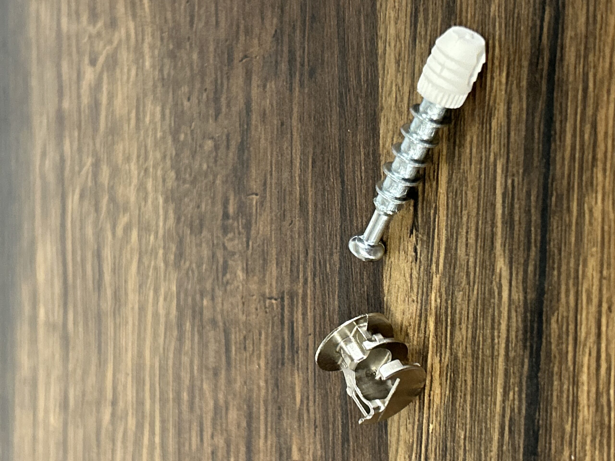 EKSCENTAR Ø15 SA STEZNIM VIJKOM - Slika 2