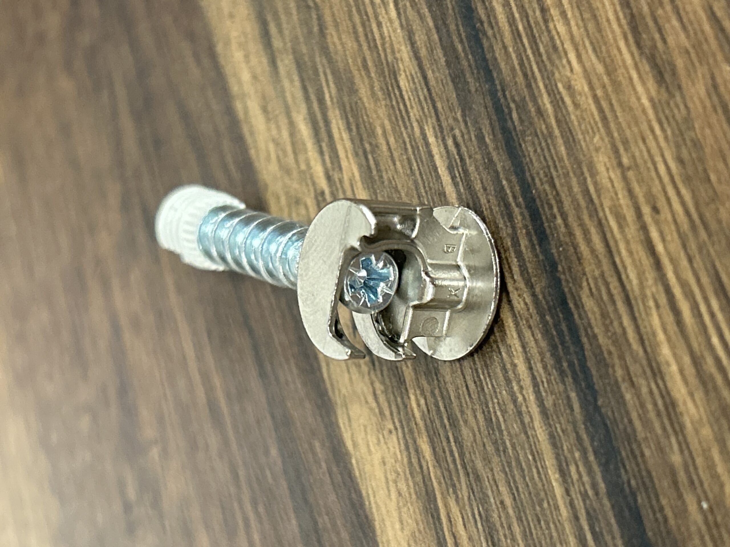 EKSCENTAR Ø15 SA STEZNIM VIJKOM - Slika 4